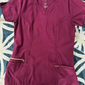 Cherokee Women's Scrub Top and cropped scrub pants. XXS PETITE Burgundy